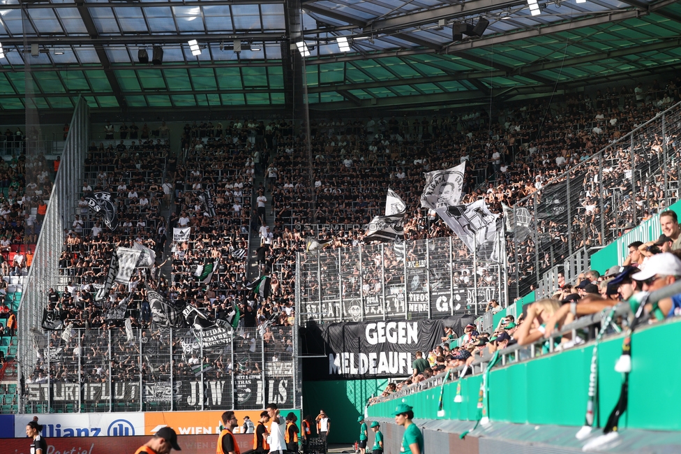 Rapid - Sturm Graz
Oesterreichische Fussball Bundesliga, 5. Runde, SK Rapid Wien - SK Sturm Graz, Weststadion Wien, 30.08.2026. Foto zeigt Fans von Sturm

