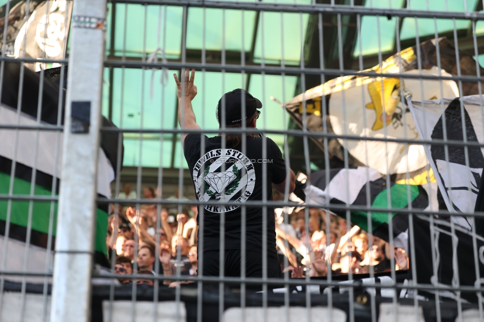 Rapid - Sturm Graz
Oesterreichische Fussball Bundesliga, 5. Runde, SK Rapid Wien - SK Sturm Graz, Weststadion Wien, 30.08.2026. Foto zeigt Fans von Sturm
