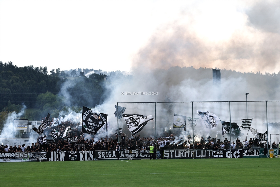 Voitsberg - Sturm Graz
OEFB Cup 2. Runde, TSV Voitsberg - SK Sturm Graz, Muenzer Bioindustrie Sportpark, Voitsberg, 05.09.2026. 

Foto zeigt Fans von Sturm
