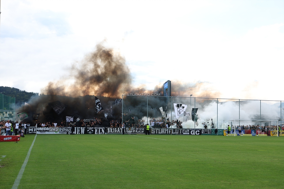 Voitsberg - Sturm Graz
OEFB Cup 2. Runde, TSV Voitsberg - SK Sturm Graz, Muenzer Bioindustrie Sportpark, Voitsberg, 05.09.2026. 

Foto zeigt Fans von Sturm
