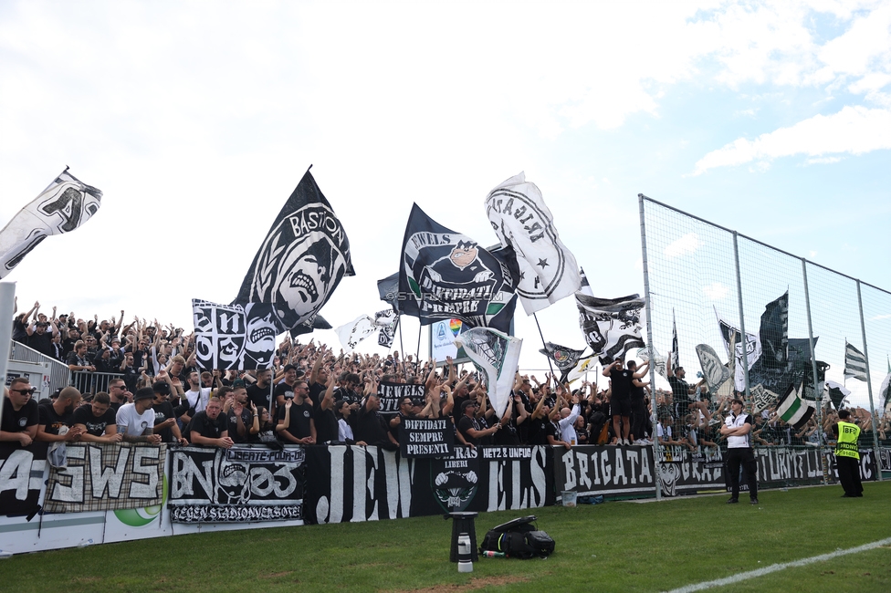 Voitsberg - Sturm Graz
OEFB Cup 2. Runde, TSV Voitsberg - SK Sturm Graz, Muenzer Bioindustrie Sportpark, Voitsberg, 05.09.2026. Foto zeigt Fans von Sturm
