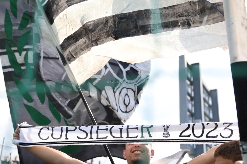 Voitsberg - Sturm Graz
OEFB Cup 2. Runde, TSV Voitsberg - SK Sturm Graz, Muenzer Bioindustrie Sportpark, Voitsberg, 05.09.2026. Foto zeigt Fans von Sturm
