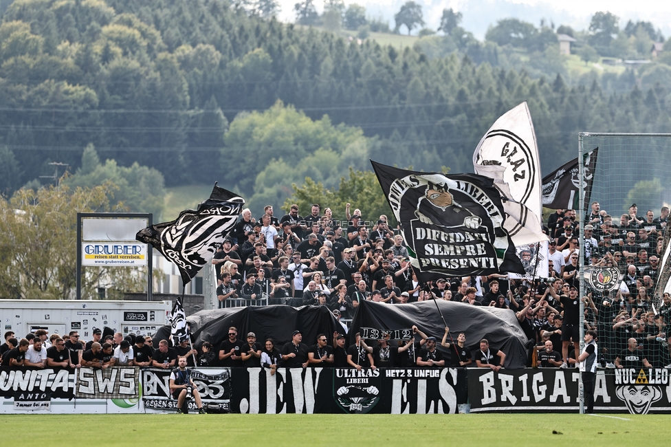 Voitsberg - Sturm Graz
OEFB Cup 2. Runde, TSV Voitsberg - SK Sturm Graz, Muenzer Bioindustrie Sportpark, Voitsberg, 05.09.2026. Foto zeigt Fans von Sturm
