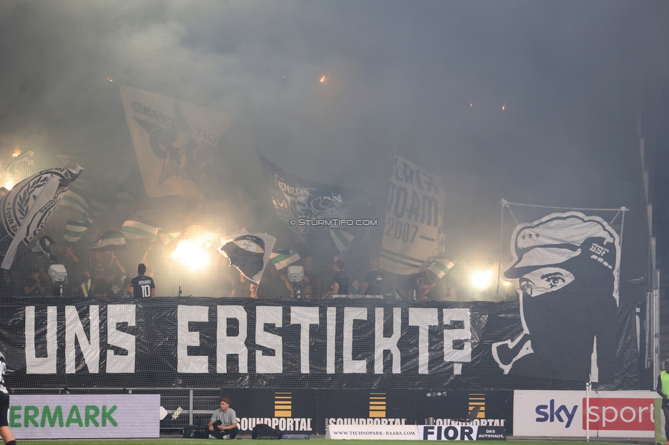 Sturm Graz - LASK
Oesterreichische Fussball Bundesliga, 6. Runde, SK Sturm Graz - Linzer ASK, Stadion Graz-Liebenau, 13.09.2026. Foto zeigt Fans von Sturm mit Pyrotechnik
