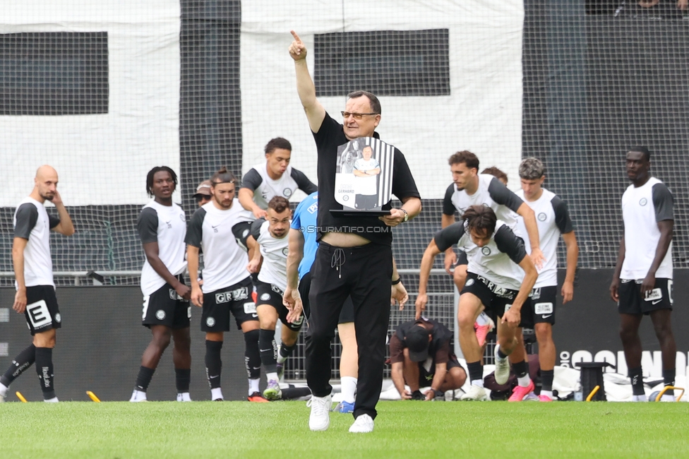 Sturm Graz - LASK
Oesterreichische Fussball Bundesliga, 6. Runde, SK Sturm Graz - Linzer ASK, Stadion Graz-Liebenau, 13.09.2026. Foto zeigt Gerhard Wallner (ehemaliger Masseur Sturm)
