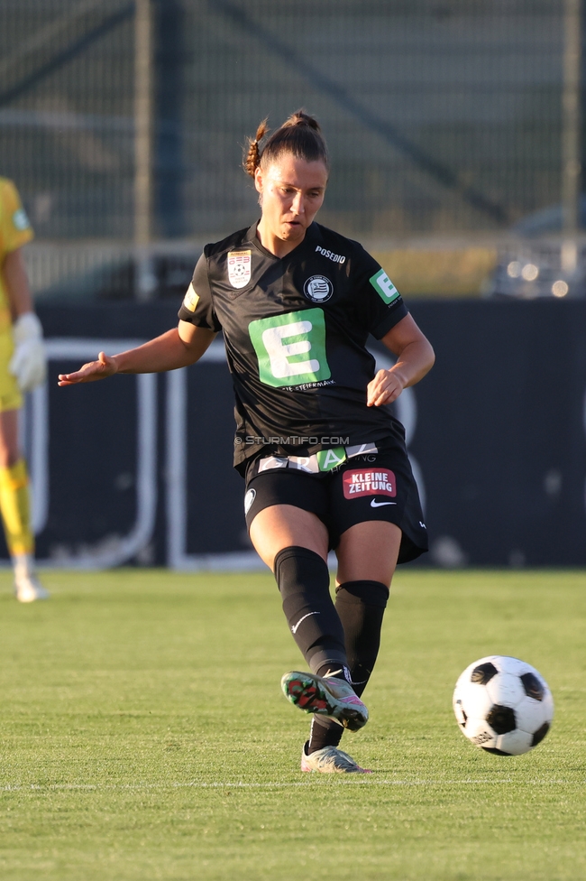 Sturm Frauen - Rapid
OEFB Frauen Bundesliga, 7. Runde, SK Sturm Graz Frauen - SK Rapid, Trainingszentrum Messendorf, 18.09.2026. Foto zeigt Stefanie Grossgasteiger (Sturm Frauen)
