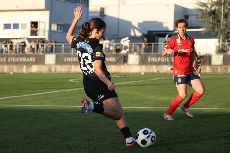 Sturm Frauen - Rapid
OEFB Frauen Bundesliga, 7. Runde, SK Sturm Graz Frauen - SK Rapid, Trainingszentrum Messendorf, 18.09.2026. Foto zeigt Marie Spiess (Sturm Frauen)
