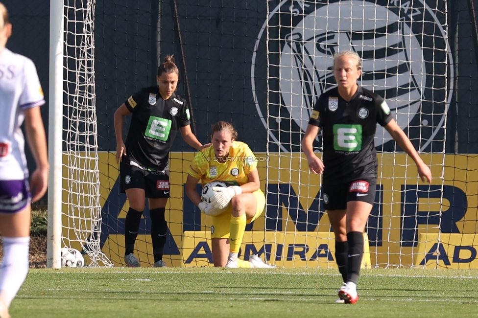 Sturm Frauen - Austria
OEFB Frauen Bundesliga, 8. Runde, SK Sturm Graz Frauen - FK Austria Wien, Trainingszentrum Messendorf, 27.09.2026. Foto zeigt Stefanie Grossgasteiger (Sturm Frauen) und Sarah-Lisa Duebel (Sturm Frauen)
