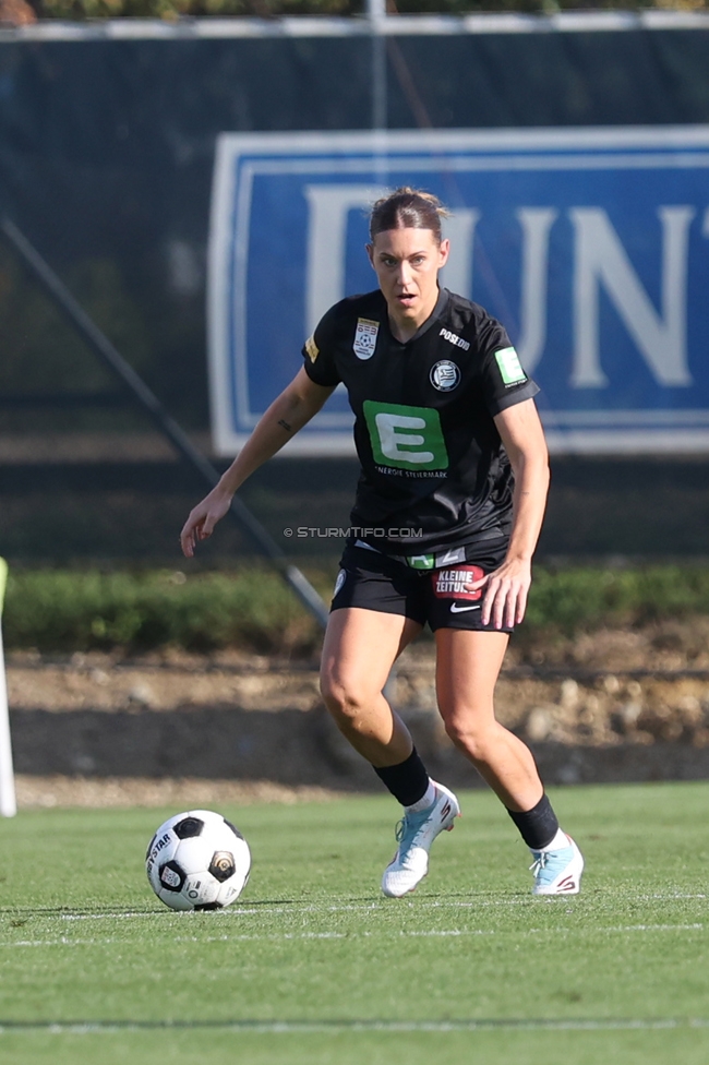 Sturm Frauen - Austria
OEFB Frauen Bundesliga, 8. Runde, SK Sturm Graz Frauen - FK Austria Wien, Trainingszentrum Messendorf, 27.09.2026. Foto zeigt Laura Krumboeck (Sturm Frauen)
