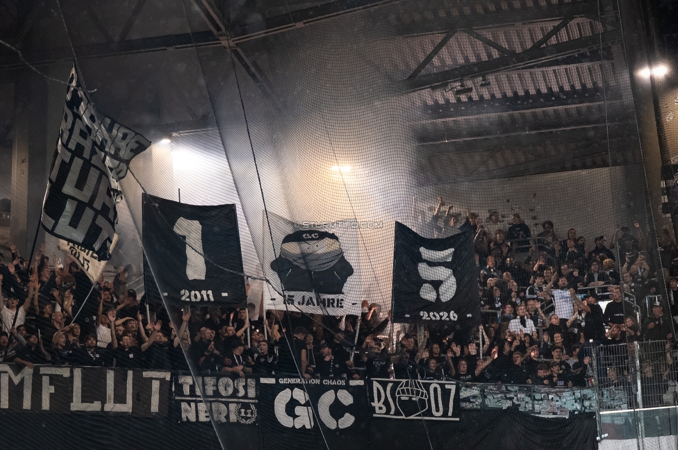 Austria Wien - Sturm Graz
Oesterreichische Fussball Bundesliga, 8. Runde, FK Austria Wien - SK Sturm Graz, Franz Horr Stadion Wien, 10.10.2026.

Foto zeigt Fans von Sturm
Schlüsselwörter: generationchaos