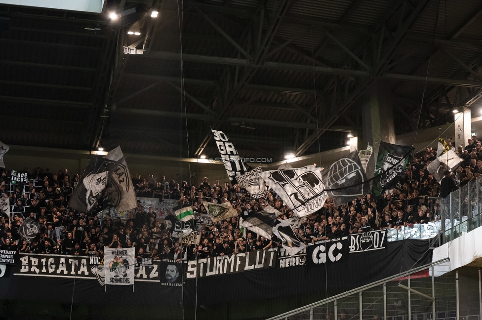 Austria Wien - Sturm Graz
Oesterreichische Fussball Bundesliga, 8. Runde, FK Austria Wien - SK Sturm Graz, Franz Horr Stadion Wien, 10.10.2026.

Foto zeigt Fans von Sturm
