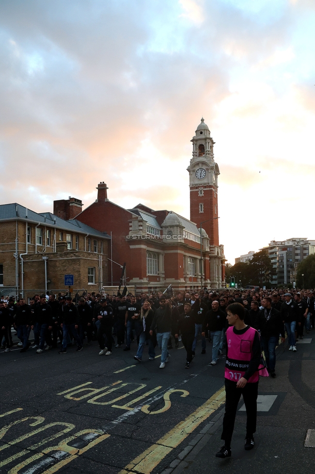 Bournemouth - Sturm Graz
UEFA Europa League Gruppenphase 2. Spieltag, AFC Bournemouth - SK Sturm Graz, Bournemouth Stadium, 15.10.2026. Foto zeigt Fans von Sturm beim Corteo
