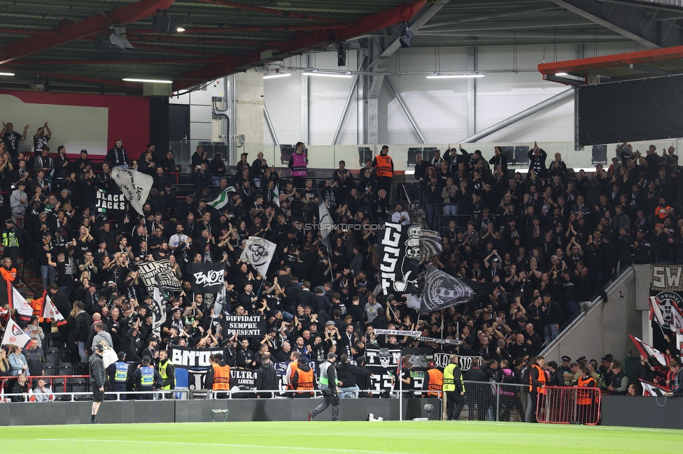 Bournemouth - Sturm Graz
UEFA Europa League Gruppenphase 2. Spieltag, AFC Bournemouth - SK Sturm Graz, Bournemouth Stadium, 15.10.2026. 

Foto zeigt Fans von Sturm
