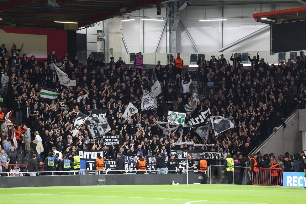 Bournemouth - Sturm Graz
UEFA Europa League Gruppenphase 2. Spieltag, AFC Bournemouth - SK Sturm Graz, Bournemouth Stadium, 15.10.2026. 

Foto zeigt Fans von Sturm
