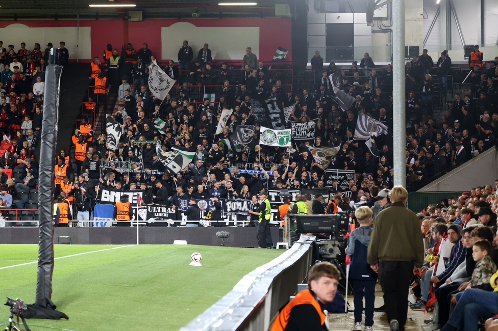 Bournemouth - Sturm Graz
UEFA Europa League Gruppenphase 2. Spieltag, AFC Bournemouth - SK Sturm Graz, Bournemouth Stadium, 15.10.2026. 

Foto zeigt Fans von Sturm
