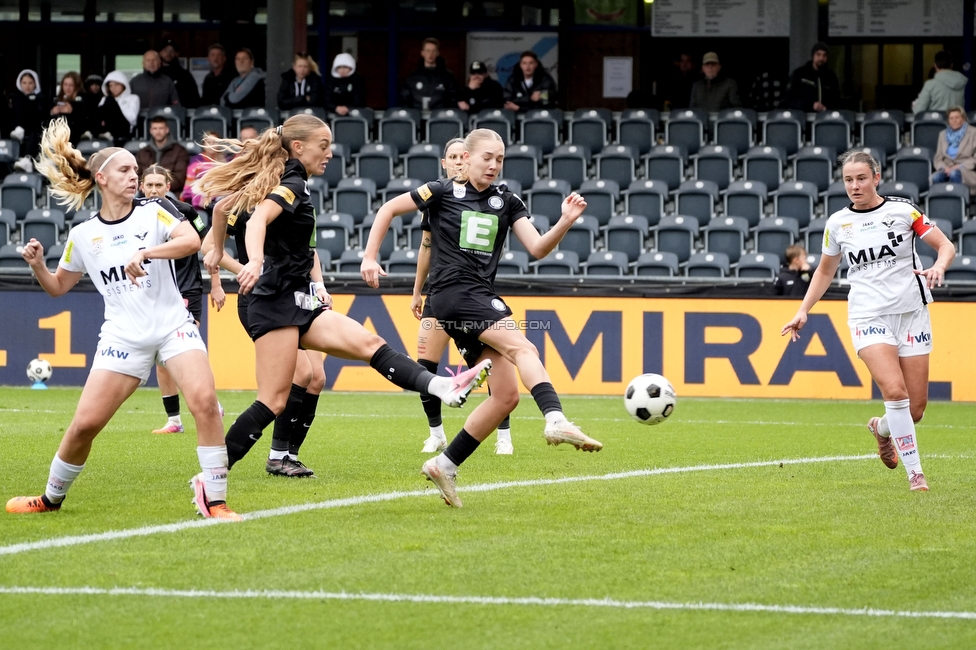 Altach - Sturm Frauen
OEFB Frauen Bundesliga, 10. Runde, SC Rheindort Altach Frauen - SK Sturm Graz Frauen, Stadion Schnabelholz Altach, 18.10.2026

Foto zeigt Lena Breznik (Sturm Frauen)
