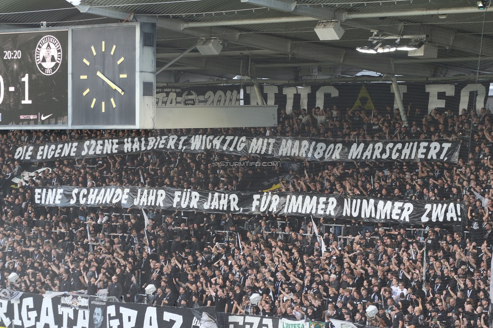 Sturm Graz - GAK
Oesterreichische Fussball Bundesliga, 9. Runde, SK Sturm Graz - Grazer AK, Stadion Graz-Liebenau, 18.10.2026. Foto zeigt Fans von Sturm mit einem Spruchband
