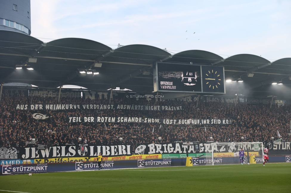 Sturm Graz - GAK
Oesterreichische Fussball Bundesliga, 9. Runde, SK Sturm Graz - Grazer AK, Stadion Graz-Liebenau, 18.10.2026. Foto zeigt Fans von Sturm mit einem Spruchband
