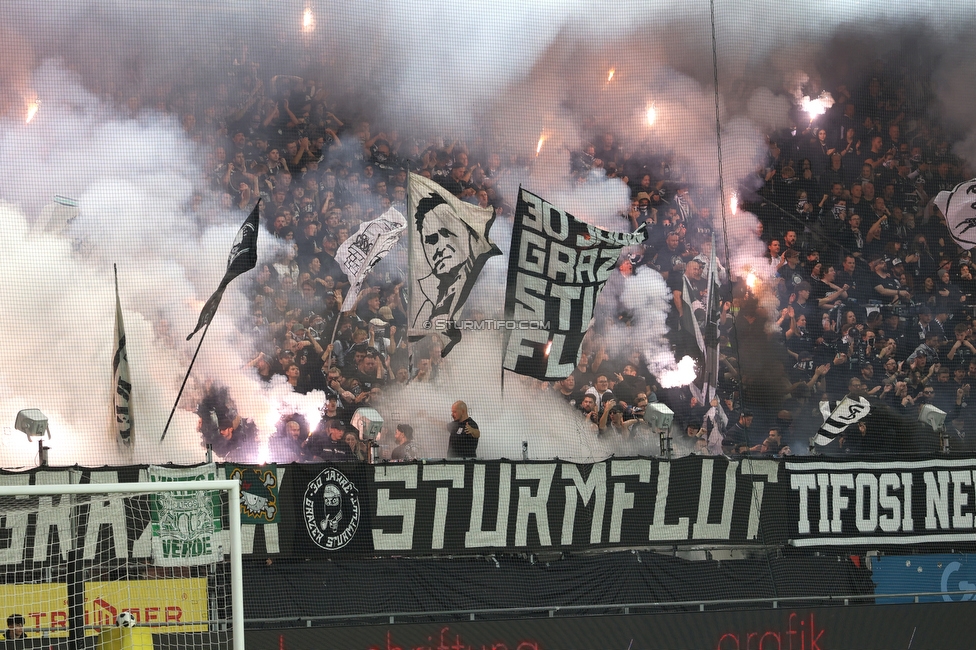 Sturm Graz - GAK
Oesterreichische Fussball Bundesliga, 9. Runde, SK Sturm Graz - Grazer AK, Stadion Graz-Liebenau, 18.10.2026. Foto zeigt Fans von Sturm mit Pyrotechnik
