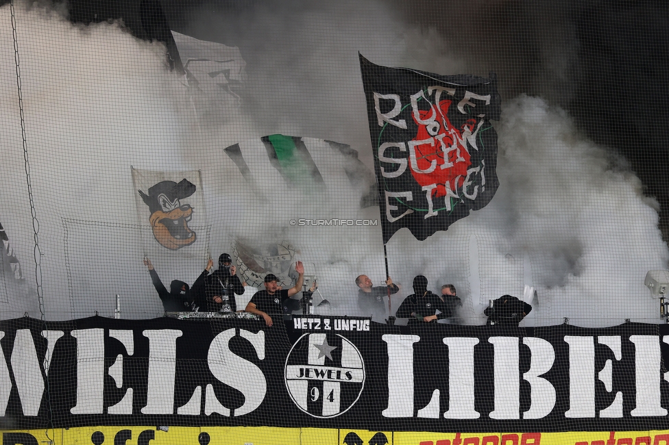 Sturm Graz - GAK
Oesterreichische Fussball Bundesliga, 9. Runde, SK Sturm Graz - Grazer AK, Stadion Graz-Liebenau, 18.10.2026. Foto zeigt Fans von Sturm mit Pyrotechnik
