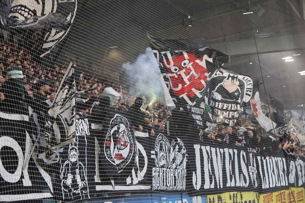 Sturm Graz - GAK
Oesterreichische Fussball Bundesliga, 9. Runde, SK Sturm Graz - Grazer AK, Stadion Graz-Liebenau, 18.10.2026. Foto zeigt Fans von Sturm mit einer Choreografie
