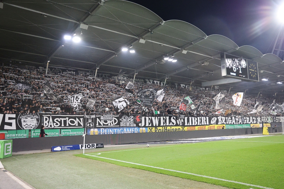 Sturm Graz - GAK
Oesterreichische Fussball Bundesliga, 9. Runde, SK Sturm Graz - Grazer AK, Stadion Graz-Liebenau, 18.10.2026. Foto zeigt Fans von Sturm
Schlüsselwörter: schals