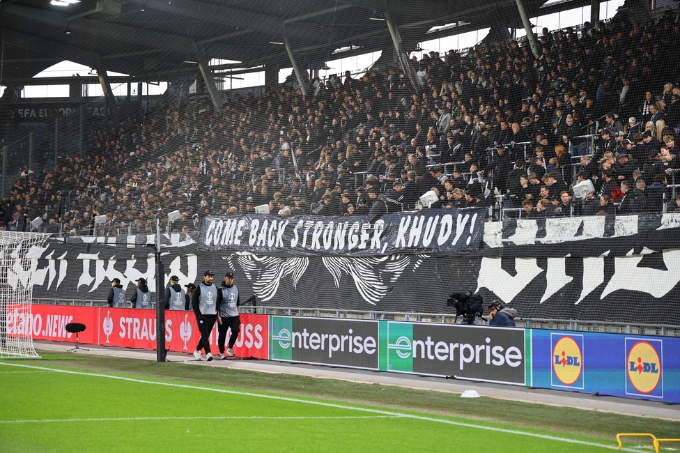 Sturm Graz - Marseille
UEFA Europa League Gruppenphase 3. Spieltag, SK Sturm Graz - Olympique de Marseille, Stadion Graz-Liebenau Graz, 22.10.2026. Foto zeigt Fans von Sturm mit einem Spruchband
