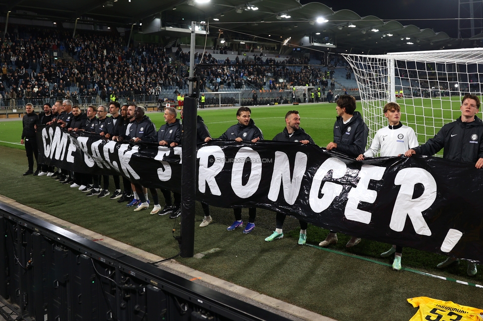 Sturm Graz - Marseille
UEFA Europa League Gruppenphase 3. Spieltag, SK Sturm Graz - Olympique de Marseille, Stadion Graz-Liebenau Graz, 22.10.2026. Foto zeigt die Mannschaft von Sturm mit einem Spruchband
