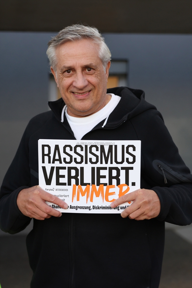Sturm Frauen - LASK
OEFB Frauen Bundesliga, 11. Runde, SK Sturm Graz Frauen - LASK, Trainingszentrum Messendorf, 23.10.2026. Foto zeigt Helmut Degen (Organisatorischer Leiter Sturm Frauen)
