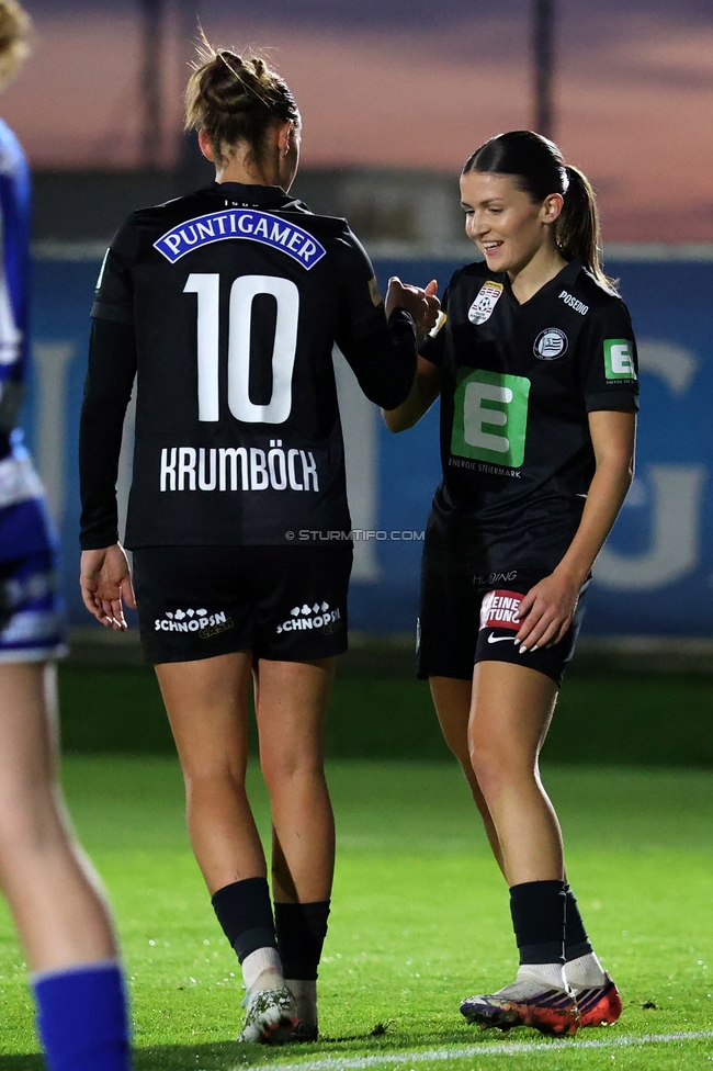 Sturm Frauen - LASK
OEFB Frauen Bundesliga, 11. Runde, SK Sturm Graz Frauen - LASK, Trainingszentrum Messendorf, 23.10.2026. Foto zeigt Laura Krumboeck (Sturm Frauen) und Marie Spiess (Sturm Frauen)
