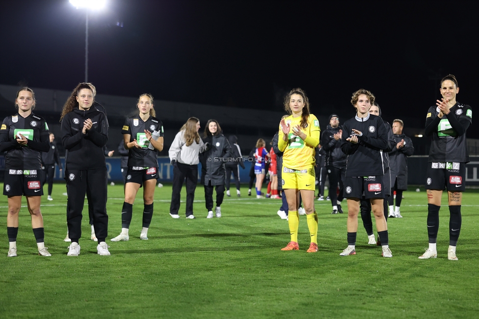 Sturm Frauen - LASK
OEFB Frauen Bundesliga, 11. Runde, SK Sturm Graz Frauen - LASK, Trainingszentrum Messendorf, 23.10.2026. Foto zeigt die Mannschaft der Sturm Frauen
