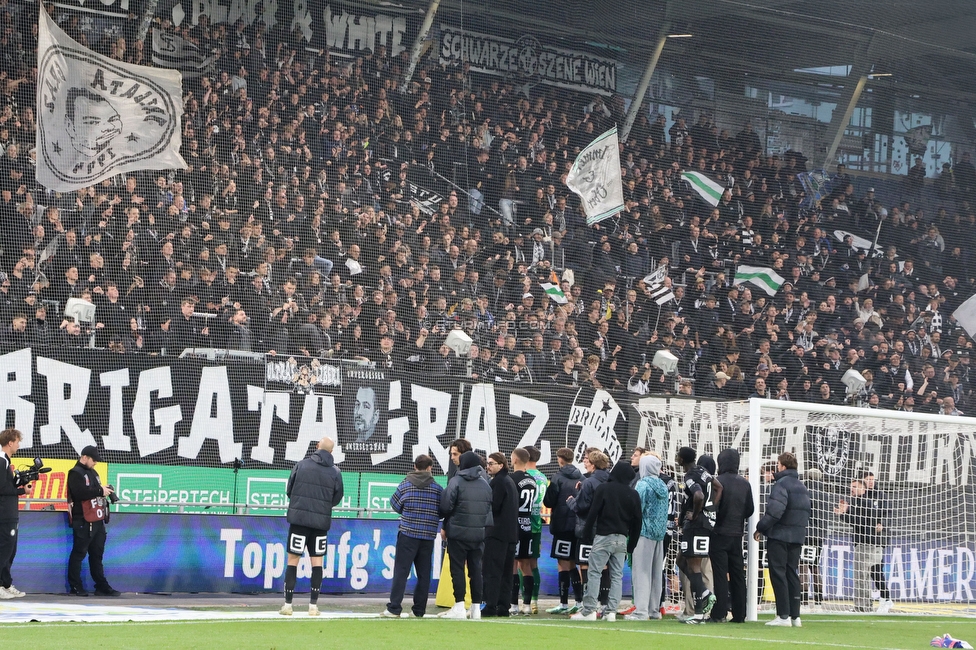 Sturm Graz - Ried
Oesterreichische Fussball Bundesliga, 10. Runde, SK Sturm Graz - SV Ried, Stadion Graz-Liebenau, 25.10.2026. Foto zeigt die Mannschaft von Sturm und Fans von Sturm
