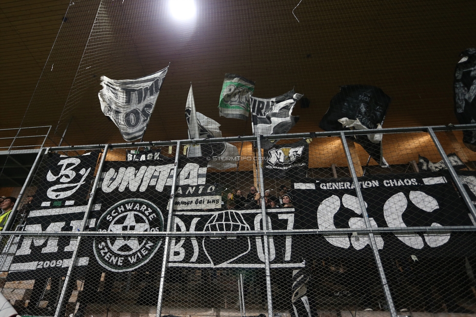 Lustenau - Sturm Graz
OEFB Cup 3. Runde, SC Austria Lustenau - SK Sturm Graz, Reichshofstadion, Lustenau, 29.10.2026. Foto zeigt Fans von Sturm
