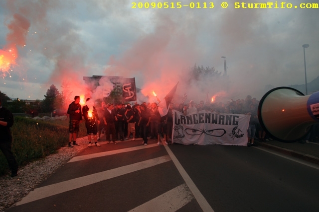 Schlüsselwörter: Kapfenberg Corteo Pyrotechnik Langenwang Vorsaenger